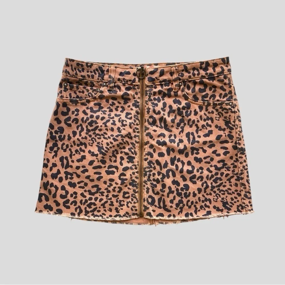 Free People We The Free Denim Skirt Zip It Up O-Ring Leopard Print Women’s 28 - Picture 3 of 11